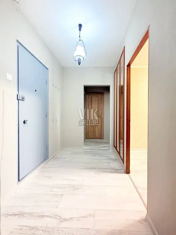 Предлагается светлая двухкомнатная квартира с хорошим ремонтом - Фото 2