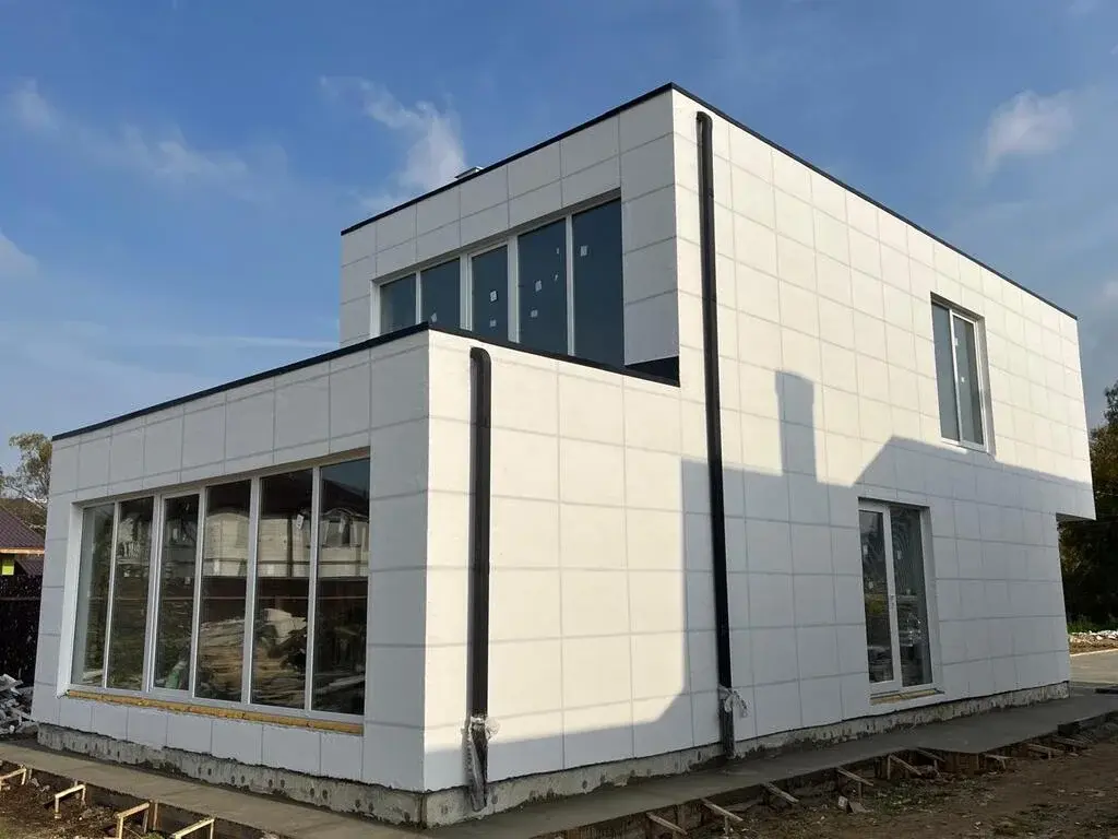 Просторный светлый дом с большими окнами и всеми коммуникациями - Фото 3