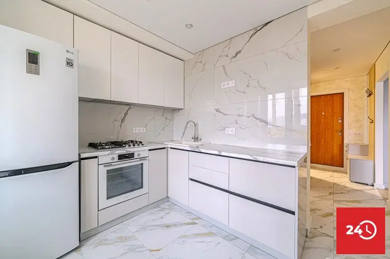 В продаже 1-комн. квартира площадью 35,2 кв.м. с евроремонтом и мебель - Фото 1