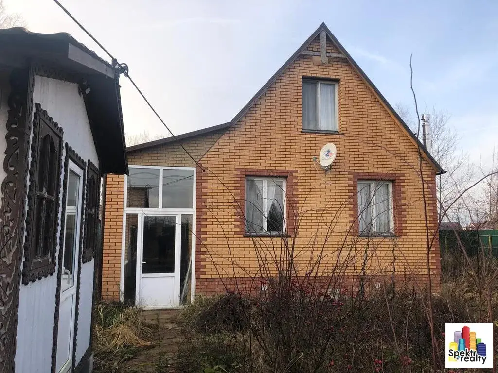 Добротный дом с участком - Фото 1