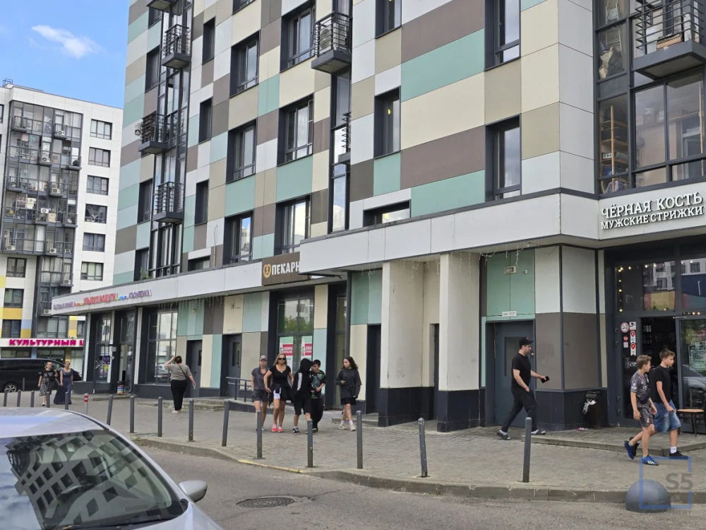 Продажа торгового помещения, м. Домодедовская, посёлок городского типа ... - Фото 1