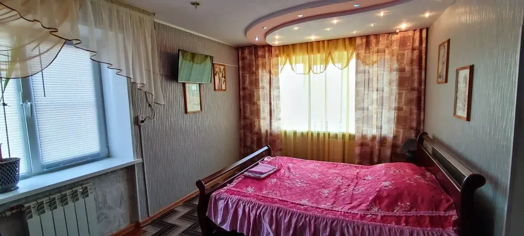 Сдаю посуточно 1- комн. квартиру в центре города на  ул. Гайдара, 60. - Фото 1