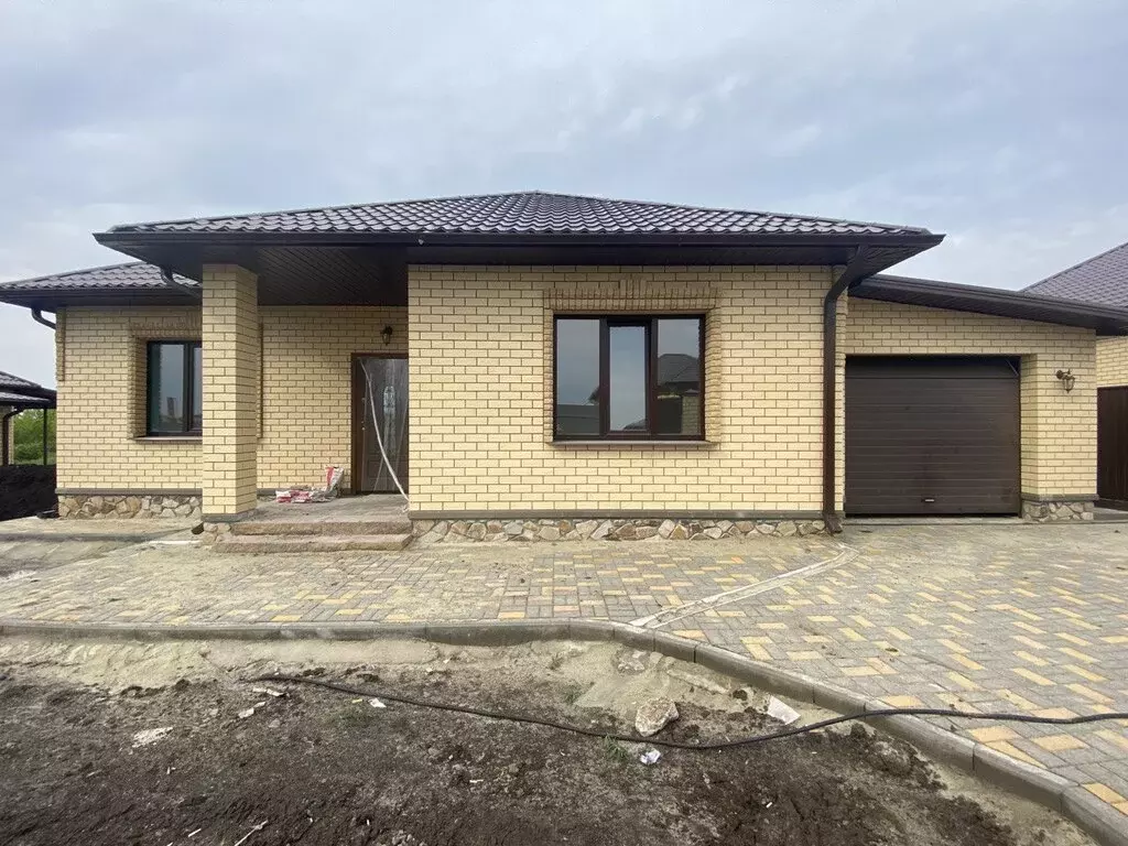Новый 4х-к дом 114 м2 с гаражом, террасой, барбекю в Дубовое - Фото 1