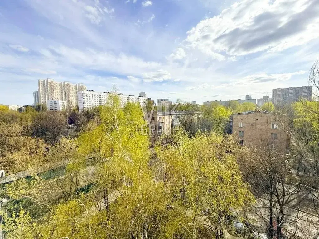 Предлагается светлая трёхкомнатная квартира с хорошим ремонтом - Фото 10