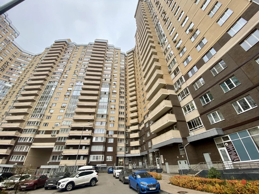 Продам 3-к квартиру, Одинцово г, Северная улица 5к3 - Фото 0