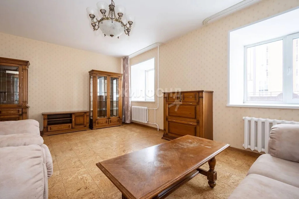 Продажа квартиры, Новосибирск, ул. Кошурникова - Фото 2
