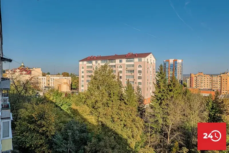 2 ком квартира с шикарным видом в историческом центре нашего города! - Фото 2