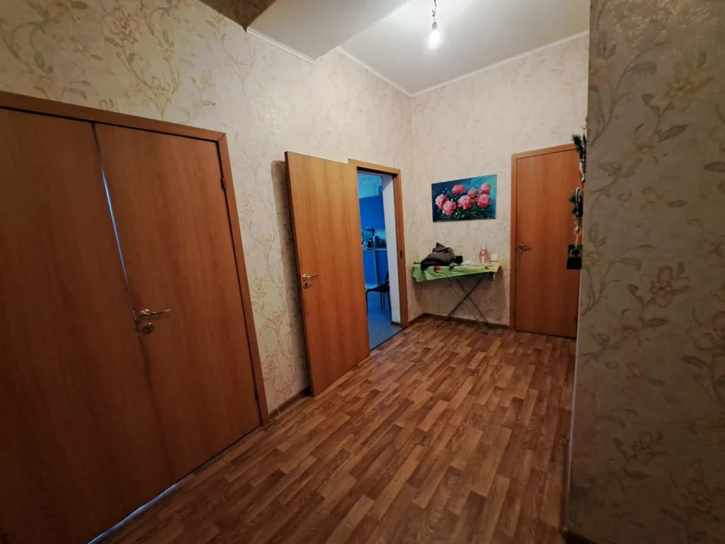 Сдам комнату в трехкомнатной квартире - Фото 2