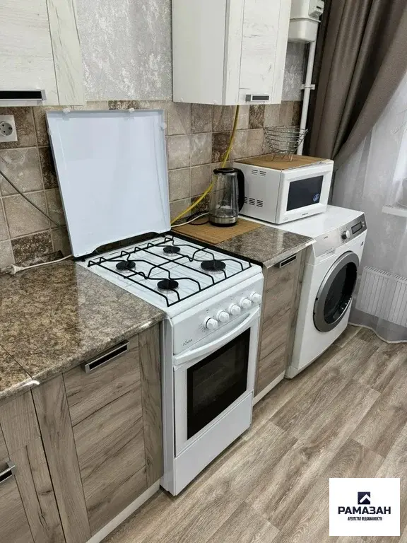 2-ком квартира ул.Академика Глушко, д.22В - Фото 2