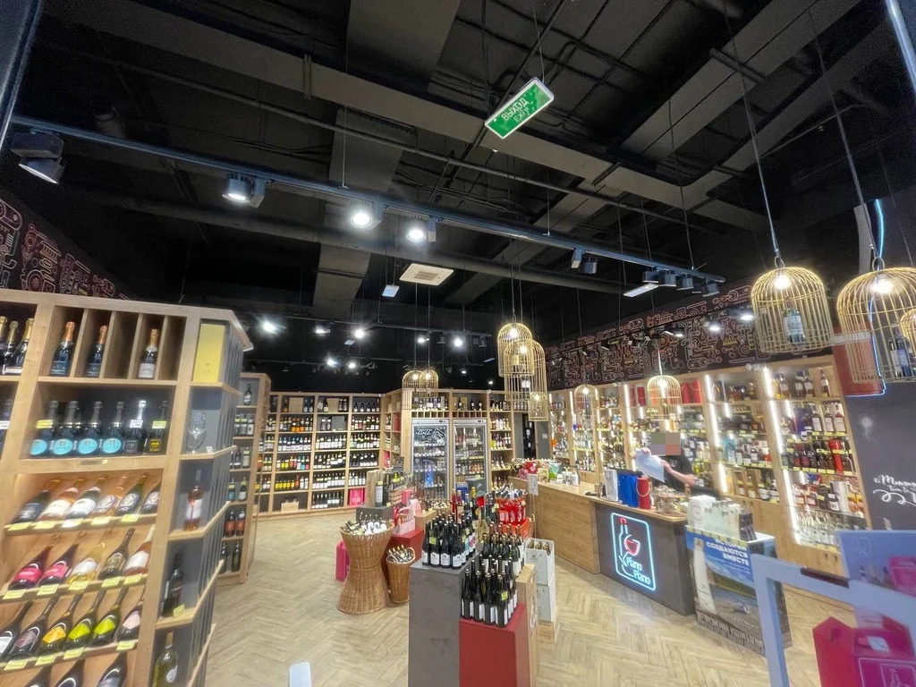 Продается готовый бизнес сеть винотек 81 м2 - Фото 2