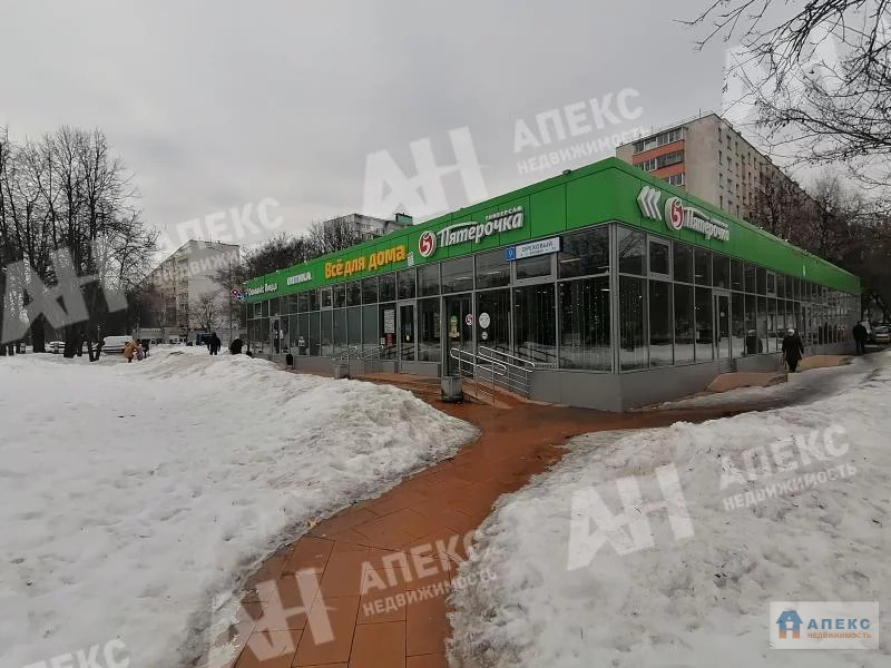 Продажа магазина пл. 584 м2 м. Домодедовская в административном здании ... - Фото 0