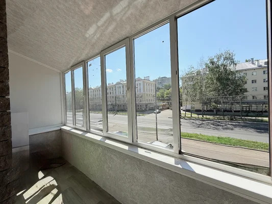 Продам трехкомнатную (3-комн.) квартиру, Коминтерна ул, 127, Нижний... - Фото 9