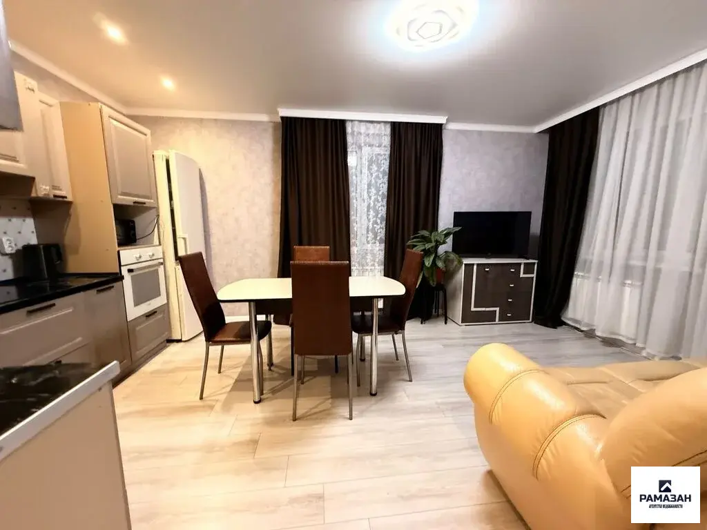 3-ком квартира ул.Чистопольская, 61Б - Фото 1