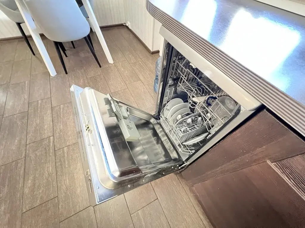 Дом 210м2 плюс мансарда 65м2 4 этажа с центр.коммуникациями - Фото 4