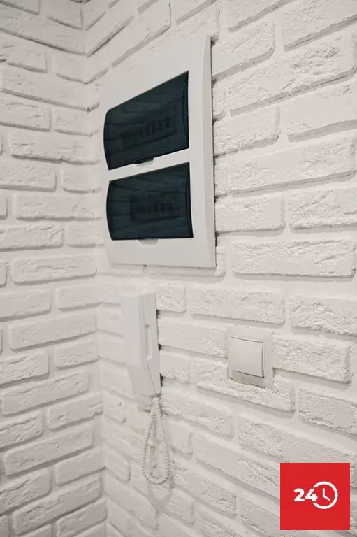 В продаже 2-комн. квартира г. Кузнецк ул. Радищева д.21 с новым ремонт - Фото 13