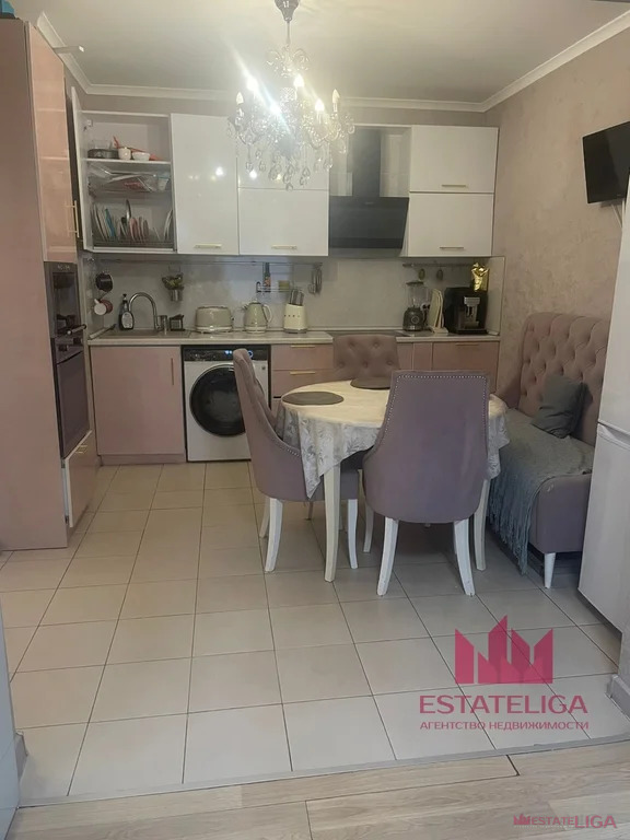 Продажа квартиры, Коммунарка, Сосенское с. п., ул. Александры ... - Фото 0