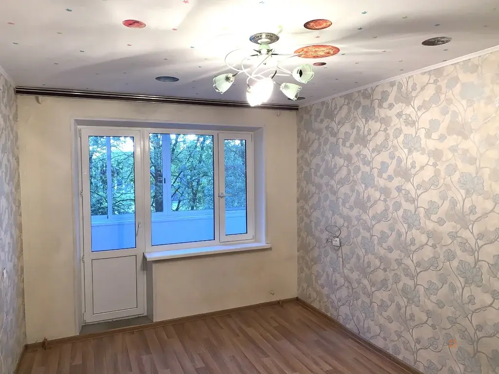 Продается 2-комнатная квартира ул. Дружбы, 12 - Фото 1