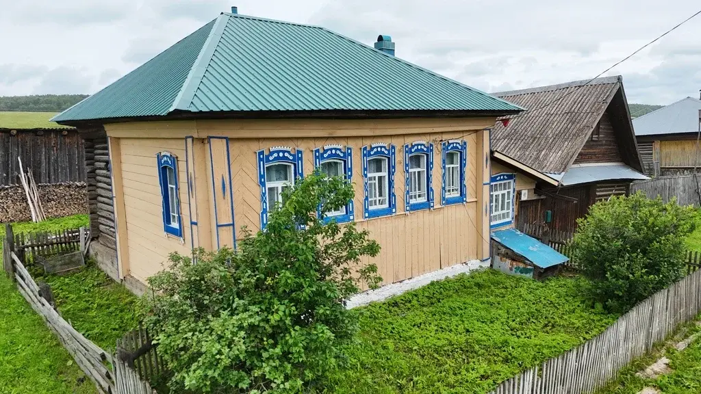 Продаётся просторный дом с земельным участком в деревне Ташкинова - Фото 33