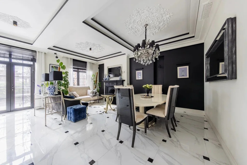 Коттедж 290 м2 на участке 6 сот. - Фото 1