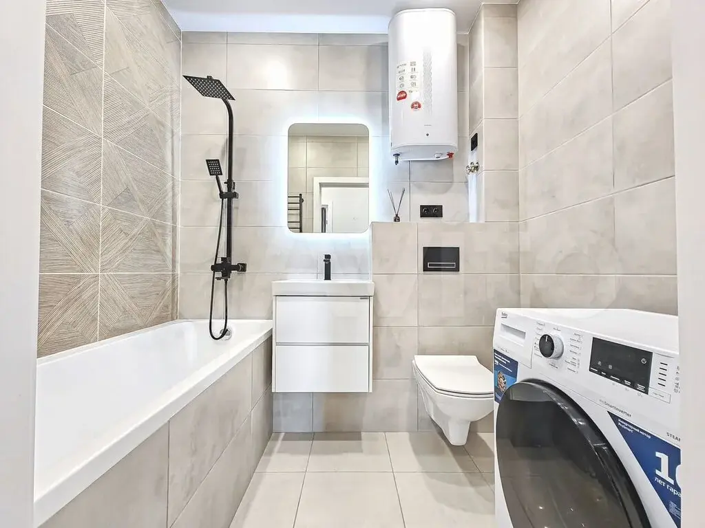 Продам квартиру с мебелью рядом с метро - Фото 0
