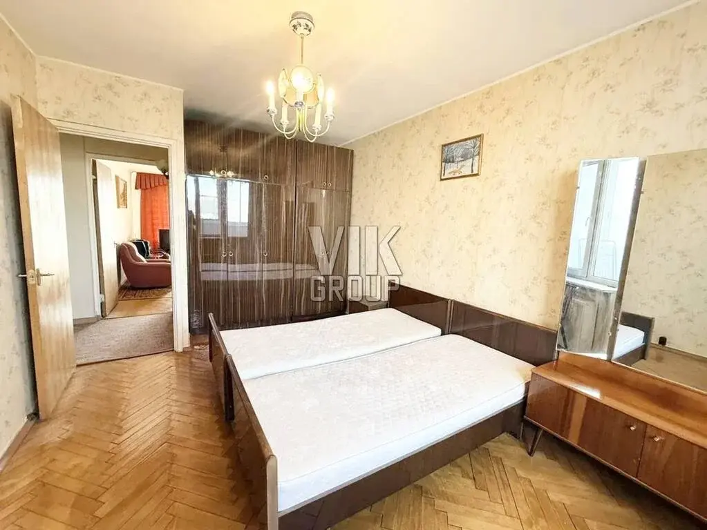 Предлагается светлая трёхкомнатная квартира с хорошим ремонтом - Фото 14