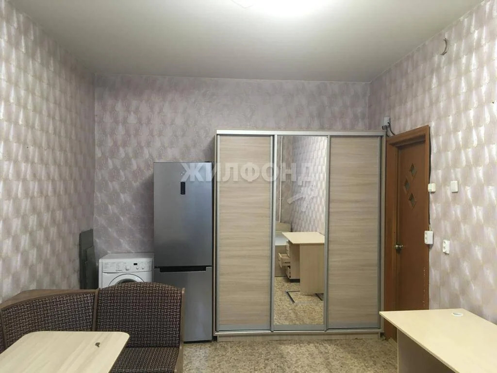 Продажа комнаты, Новосибирск, ул. Караваева - Фото 1