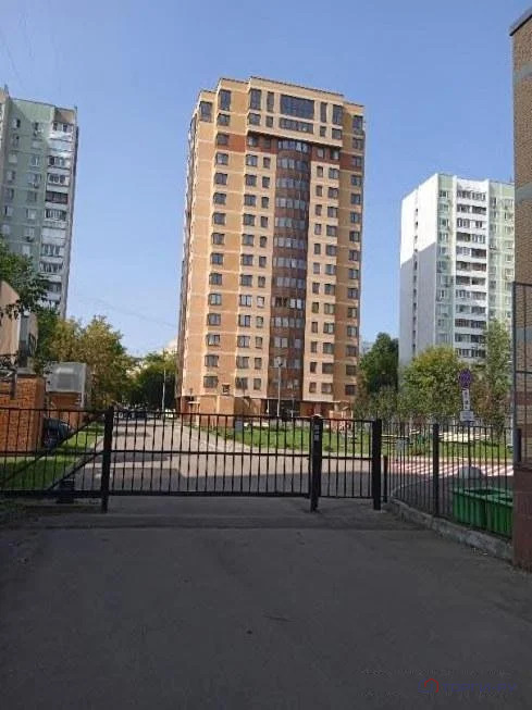 Продажа квартиры, ул. Тихвинская - Фото 1