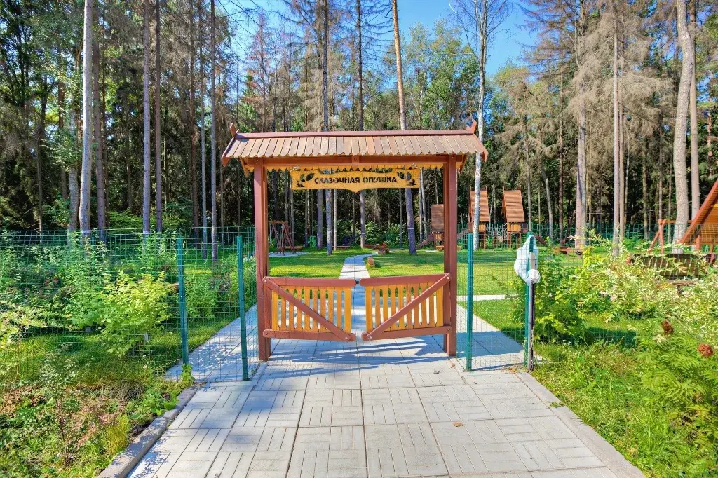 Продажа участка в элитном посёлке на Рублевке, Лесной простор, 20км. - Фото 17