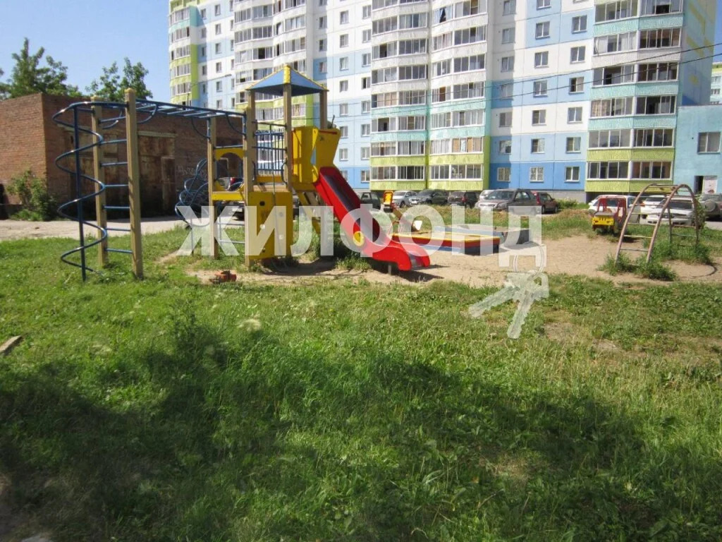 Продажа квартиры, Новосибирск, Сибиряков-Гвардейцев пл. - Фото 2