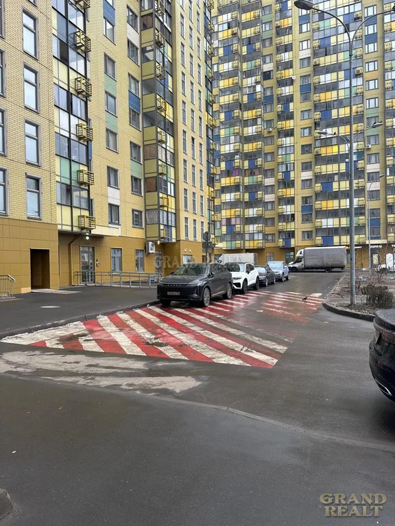 Продажа квартиры, Вертолётчиков ул. - Фото 1