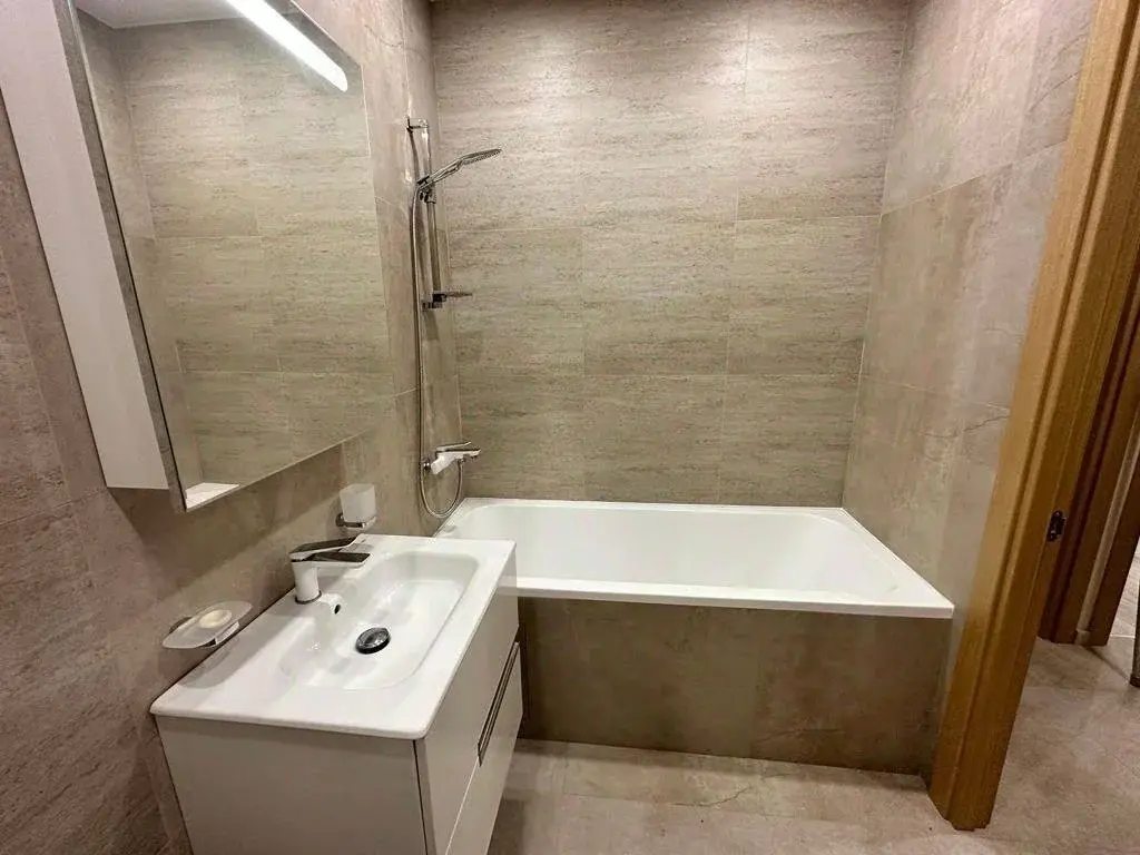 Сдам квартиру в городе Истра на длительный срок.Квартира после ремонта - Фото 4