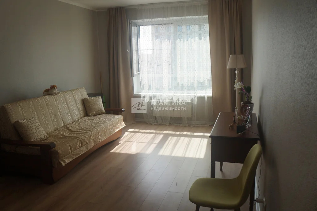 Продажа квартиры, ул. Михайлова - Фото 2