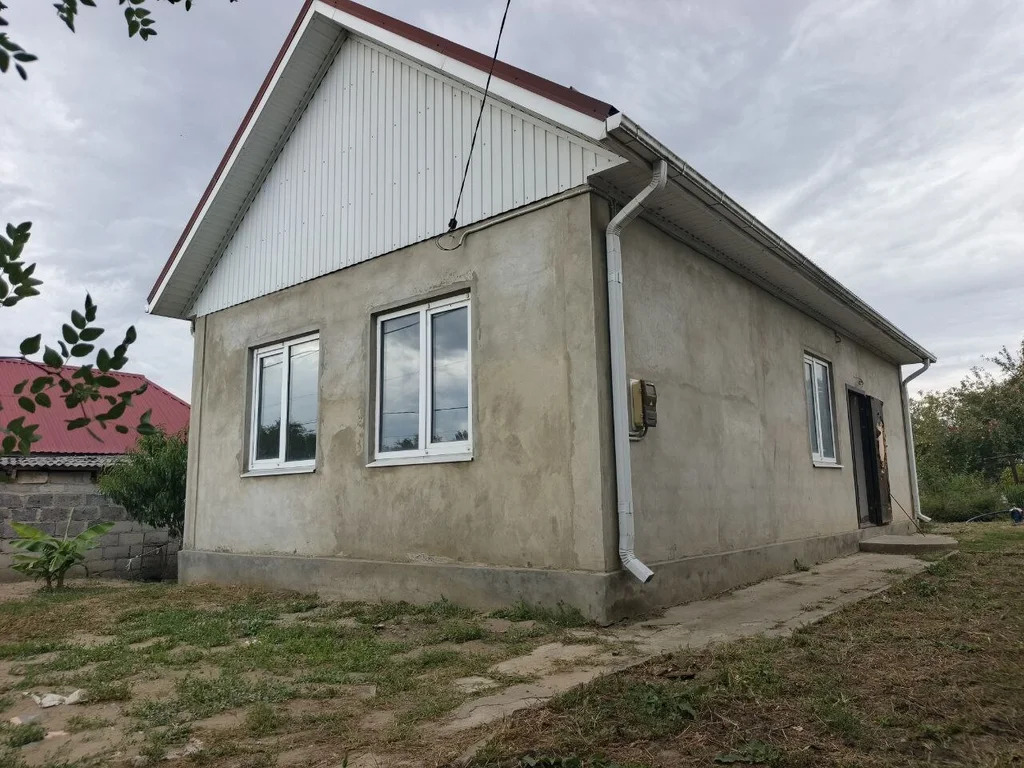 Продажа дома, Новодмитриевская, Северский район, ул. Красная - Фото 0