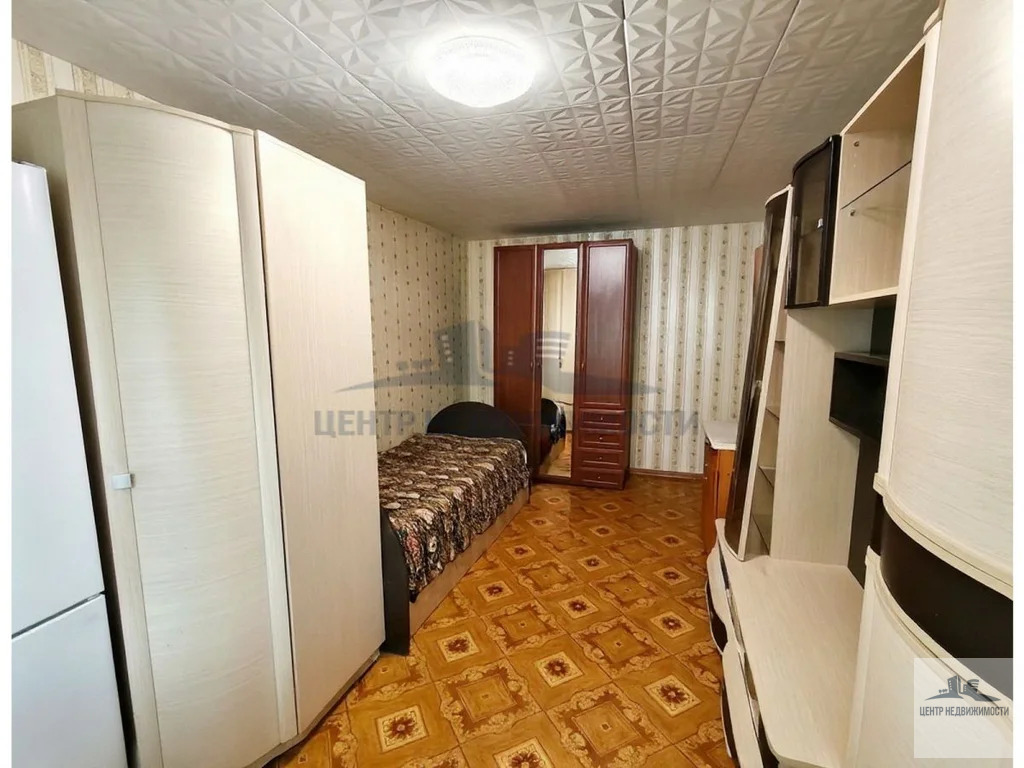 ПРОДАЁТСЯ БОЛЬШАЯ КОМНАТА 17 КВ.М., В 3-КОМНАТНОЙ КВАРТИРЕ С БАЛКОНОМ, ... - Фото 2