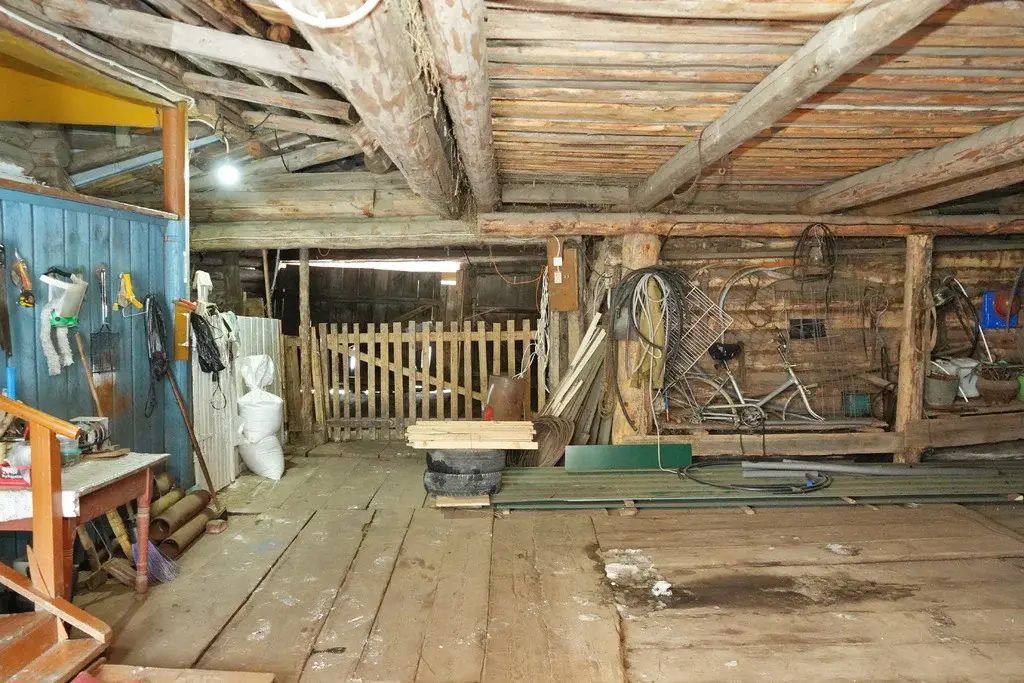 Продаётся просторный дом с земельным участком в деревне Ташкинова - Фото 1