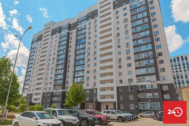 Квартира с двумя спальнями и дизайнерским ремонтом по улице Мира 44Г - Фото 1