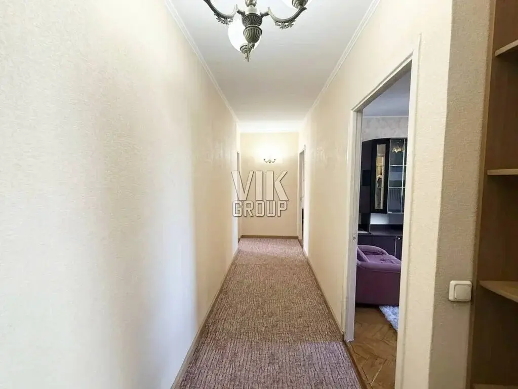 Предлагается светлая трёхкомнатная квартира с хорошим ремонтом - Фото 5