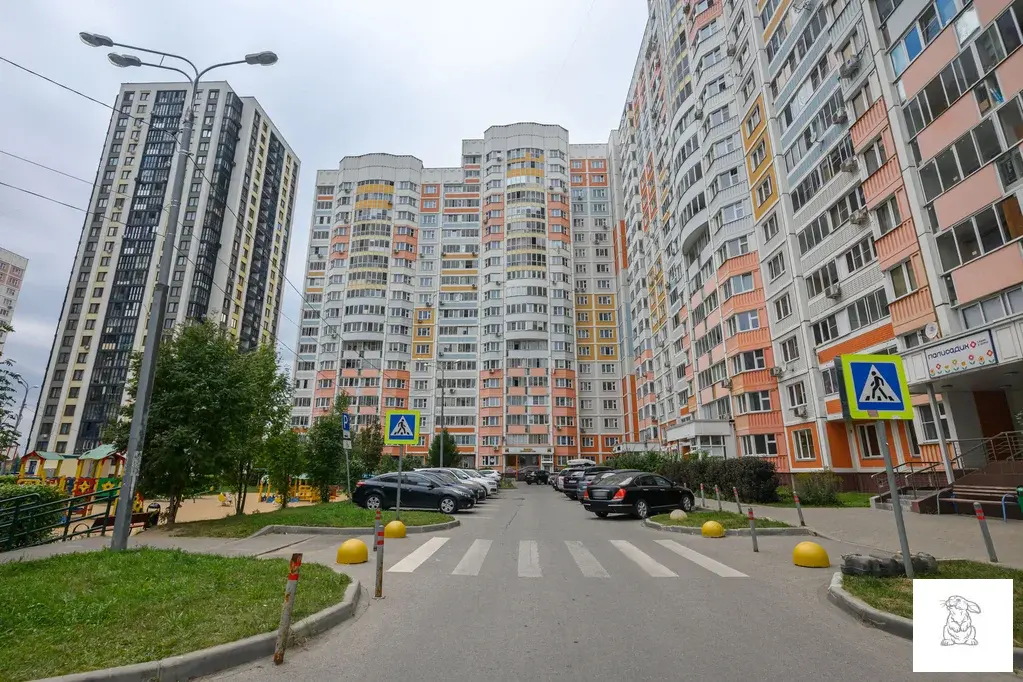 Двухкомнатная квартира с дизайнерским ремонтом - Фото 2