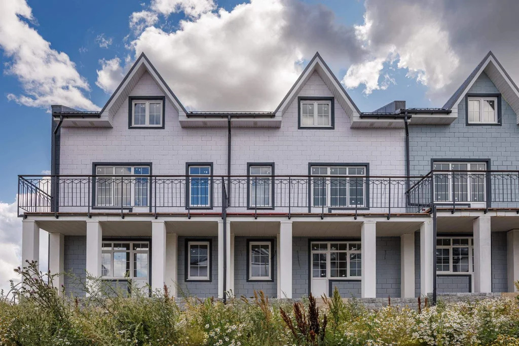 Коттедж 146.2 м2 на участке 1.85 сот. - Фото 1