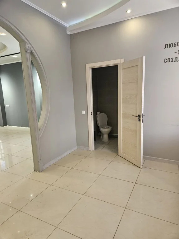 Под салон красоты 112 м.кв - Фото 2