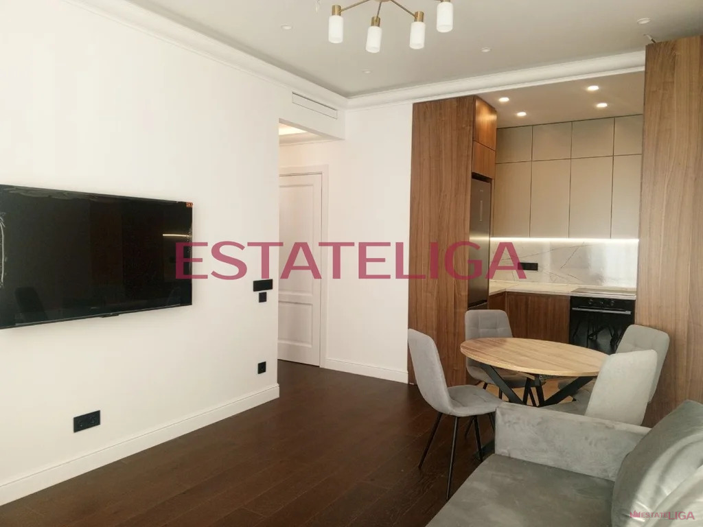 Аренда квартиры, улица Эдуарда Стрельцова - Фото 1