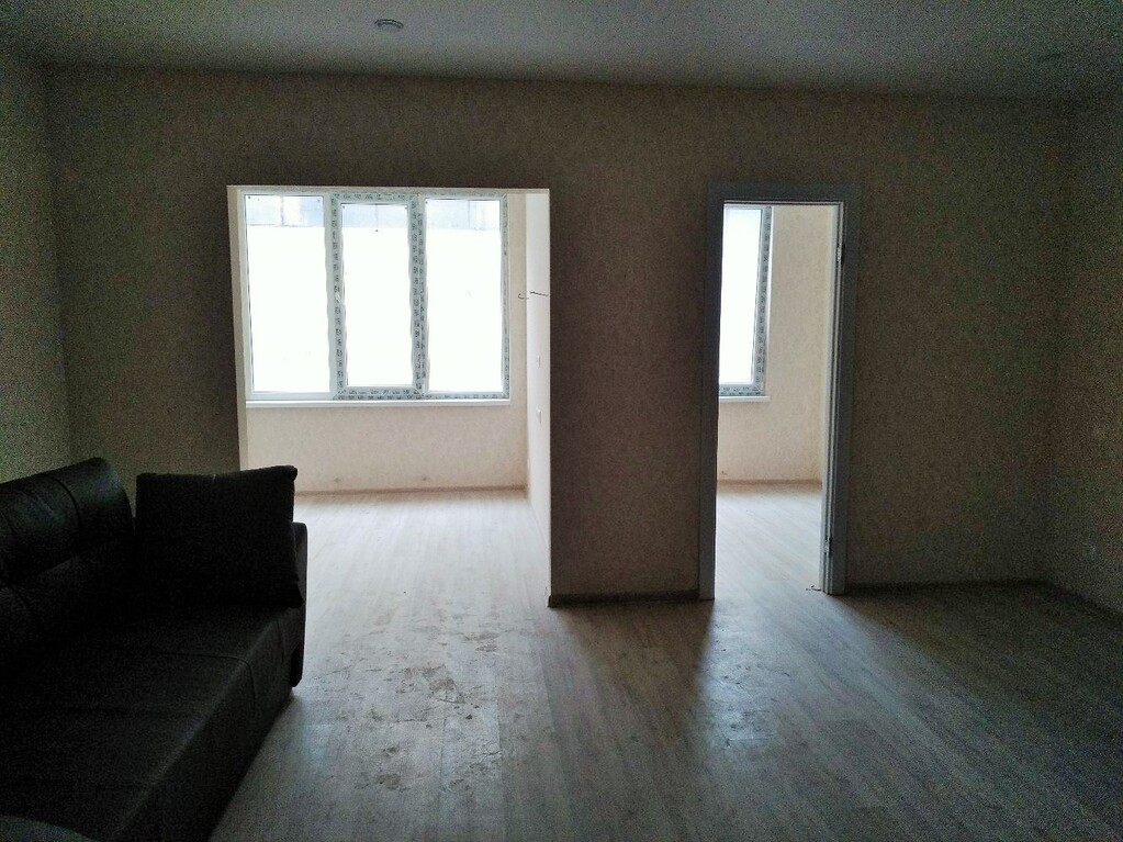 Продам двухкомнатную квартиру В Сочи на Светлане - Фото 2