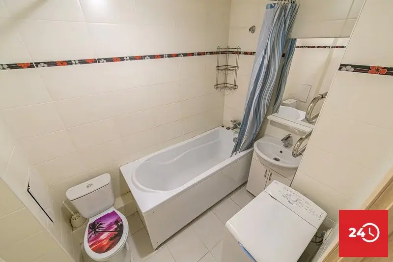 Продается 2 комнатная квартира в центре по улице Тарханова, 10 Маяк - Фото 4