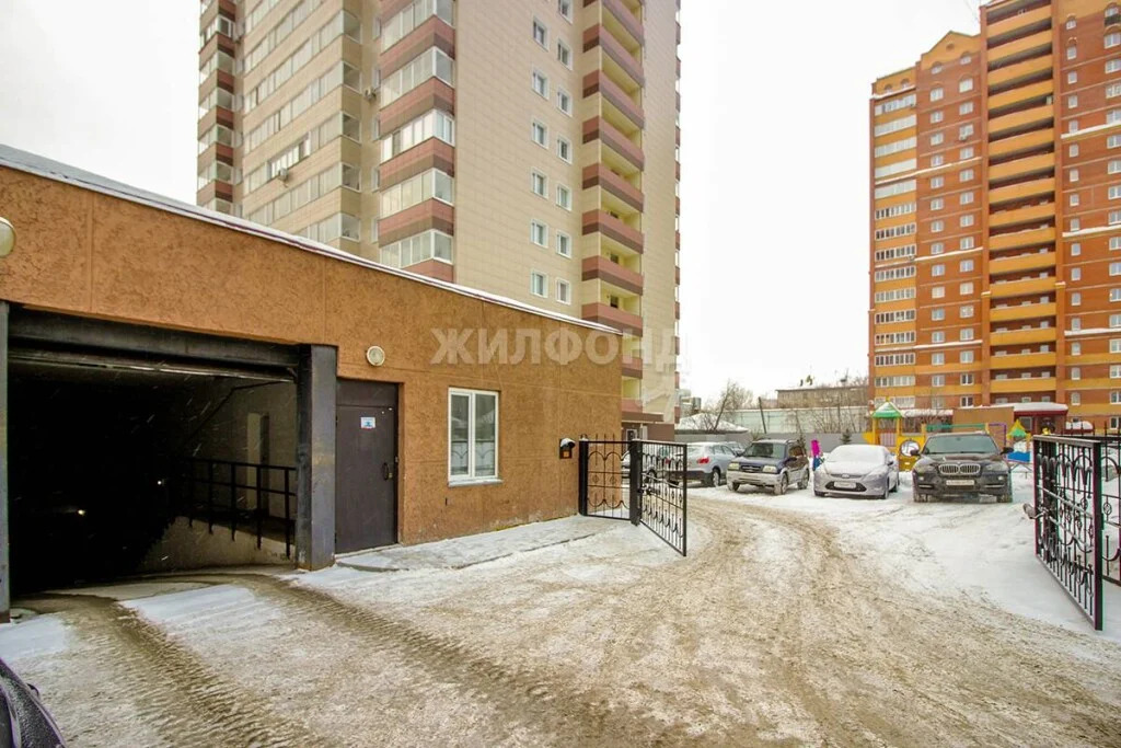 Продажа квартиры, Новосибирск, ул. Романова - Фото 1