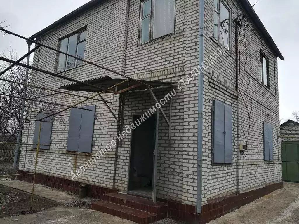 Продается двухэтажный дом в ближайшем пригороде г.Таганрога - Фото 0