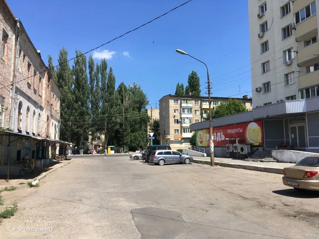 Энгельс ул петровского. Улица Петровская Энгельс. Энгельс ул Петровская 66. Петровская 66 Энгельс. Петровская улица в Энгельсе 66.