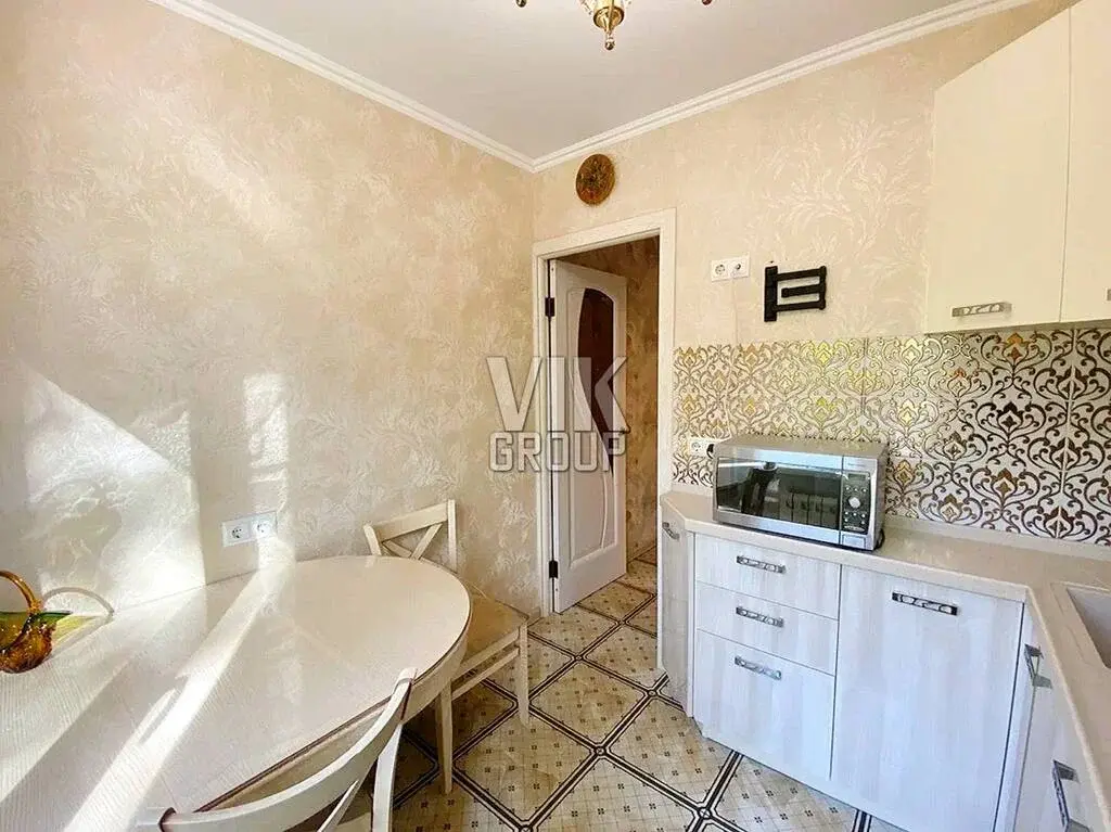 Предлагается светлая, с отличным ремонтом, трех комнатная квартира - Фото 13