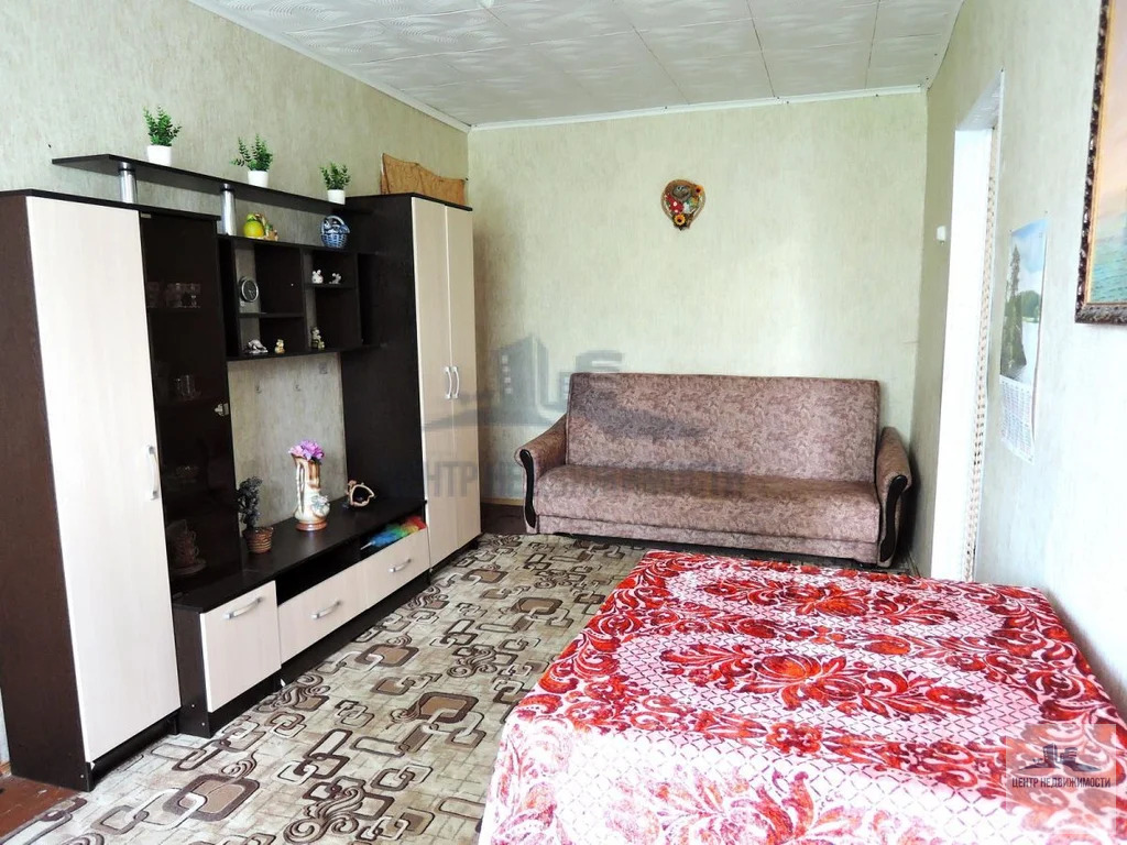 Аренда квартиры 42.00 кв.м., комнат 2, этаж 1/2 - Фото 0