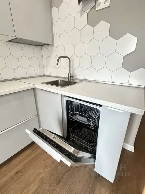 Купить однокомнатную квартиру 36.3м бул. Солнечный, 13, Московская ... - Фото 4