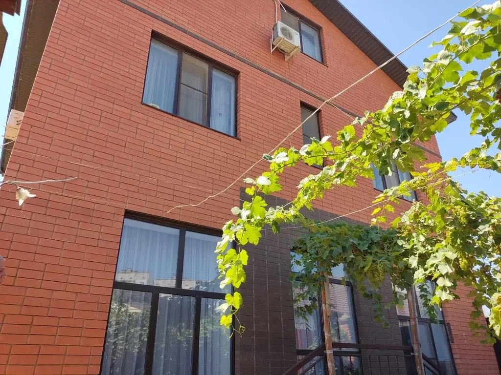 Продам тpёхэтажный, кирпичный дом, 240 кв. м.  с земeльным участком 3, - Фото 6